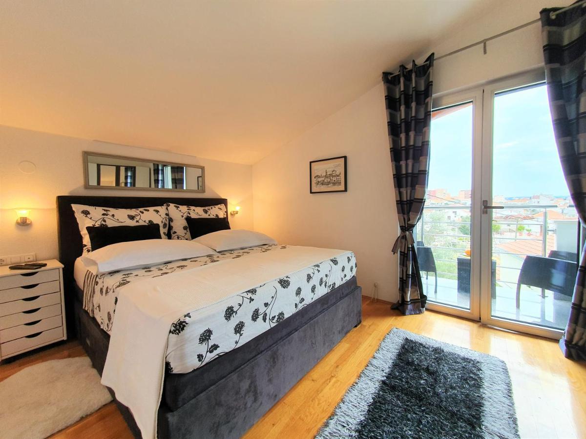 Villa Mira Трогир Экстерьер фото