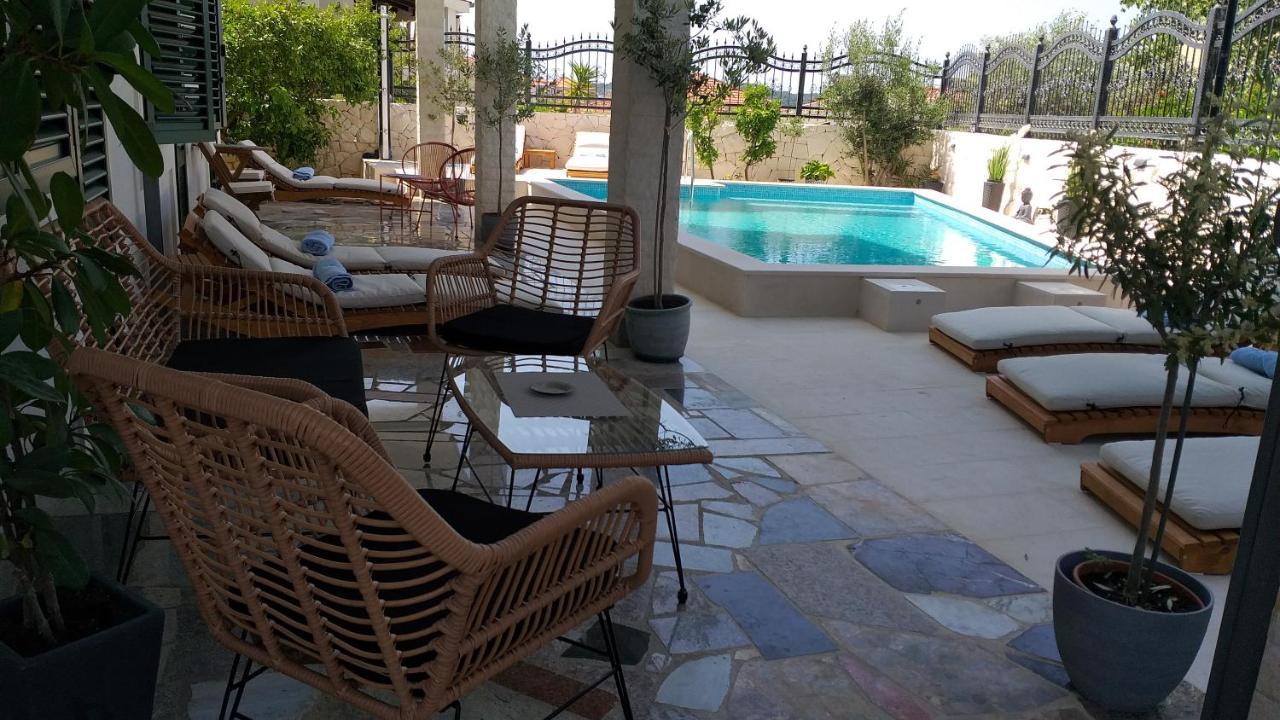 Villa Mira Трогир Экстерьер фото